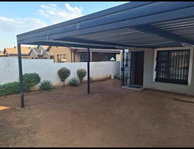 3 BEDROOM HOUSE FOR SALE IN SOSHANGUVE VV